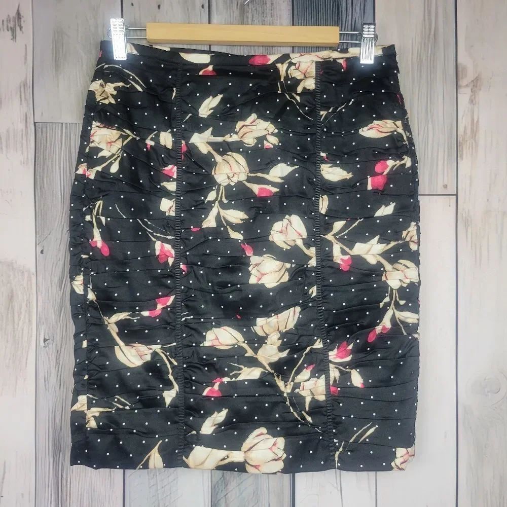 WHBM Black Floral Ruched Pencil Skirt Midi Size 2